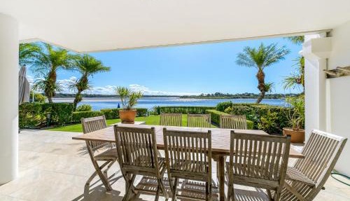 Noosa Quays Waterfront Accomodation