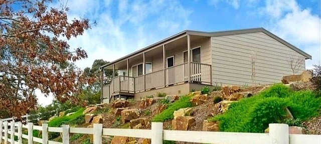 Oak Hill Cottage Peaceful Escape with Stunning Views