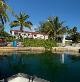 One bedroom on Atlantic waters with dock n boat access