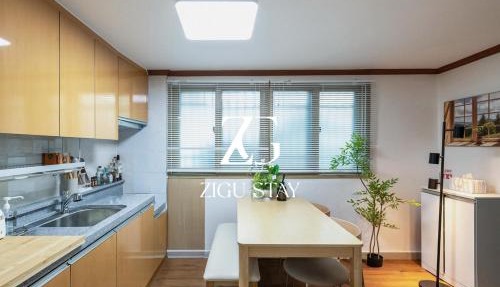 Open Deal! Line 2 and 7 Station Area, Seongsu, Seoul Forest, Han River, Airport Bus 2min