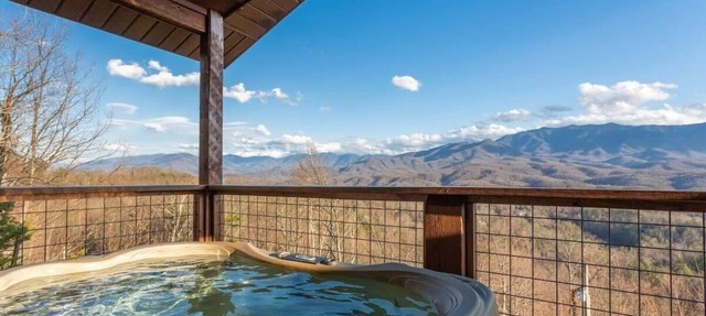 Panoramic Views GSMNP/Near Downtown Gatlinburg