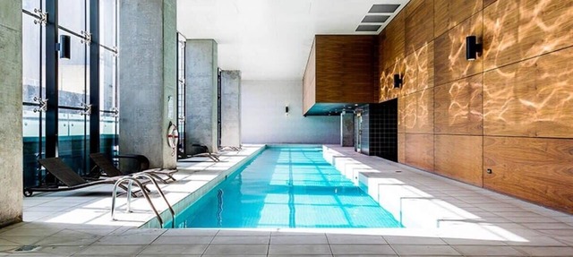 Pet-friendly 2BR Near Southern Cross, Free Parking