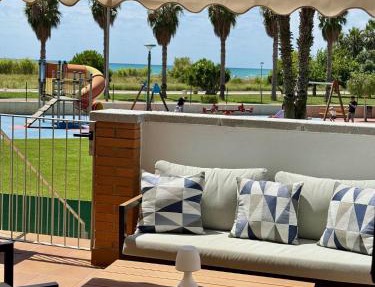 Playa, piscina, parking GENIAL