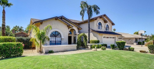 Poolside Backyard Oasis! Scottsdale Family Retreat