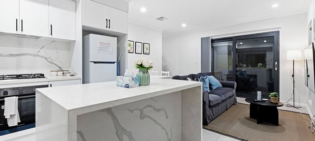 Premium Modern Homestay-Walk to Curtin University-Shared Kitchen