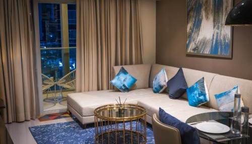 Prime 1BR Downtown Dubai Mall Walk Burj Area