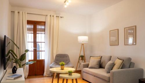 Recaredo Central Suite by Valcambre