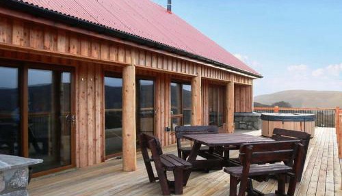 Red Kite & Osprey Lodges