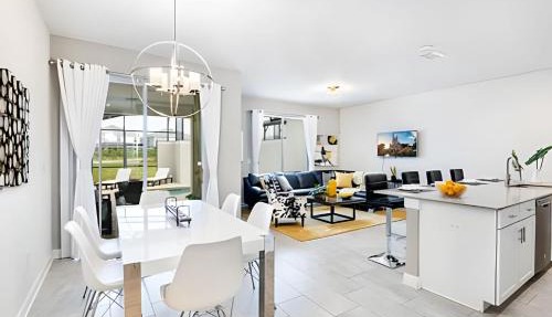 Resort Style, close to Disney and other parks