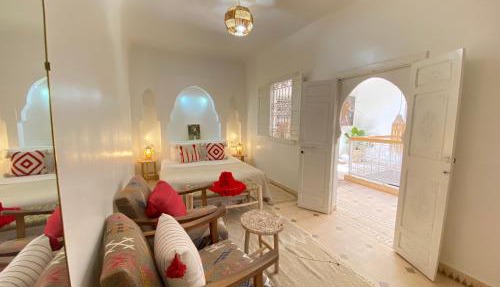 Riad Elaya-PRIVATE with 3 bedrooms for 6 People