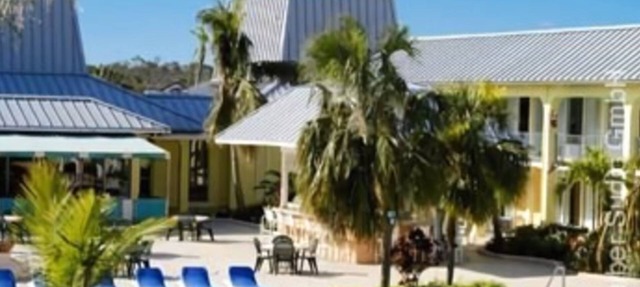Royal Islander Hotel