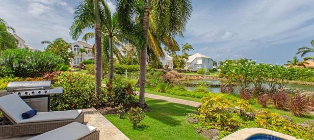 Royal Villa 12