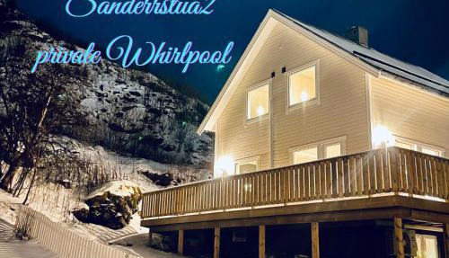 Sandersstua 2, luxury family villa with private whirlpool in Stamsund