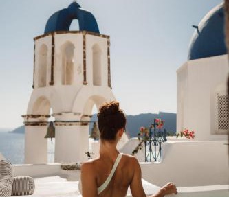 Santo Blue Horizon - The Blue Domes View