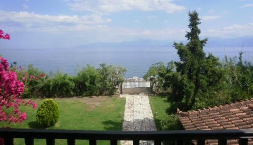 Seafronthouse-amazing view
