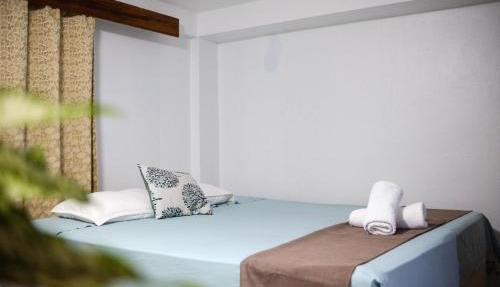 Seaview Apartments