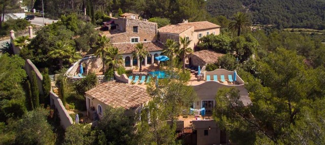 Sitges Hill Retreats-Masia Nur 22 bedrooms divided over 9 houses for max 44 guests