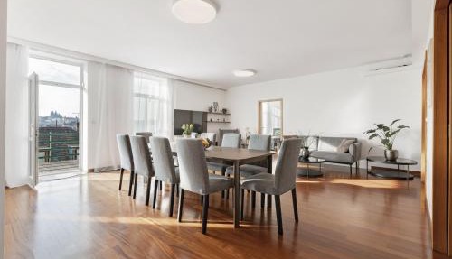 Skyline 127m Residence with Terrace - Prague Castle View