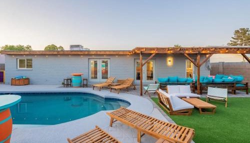 Sleeps 10 with pool All new everything