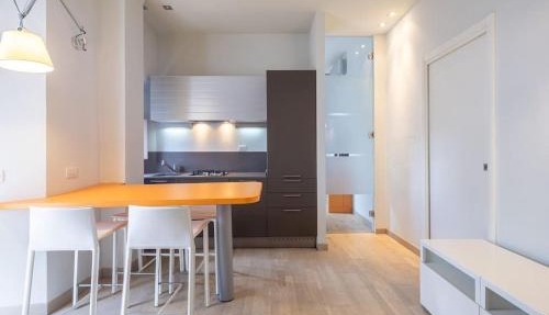 Small & charming 1-BR apt