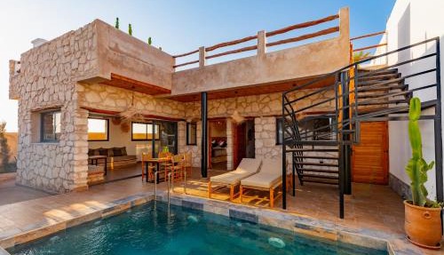 Smaylo Surf House