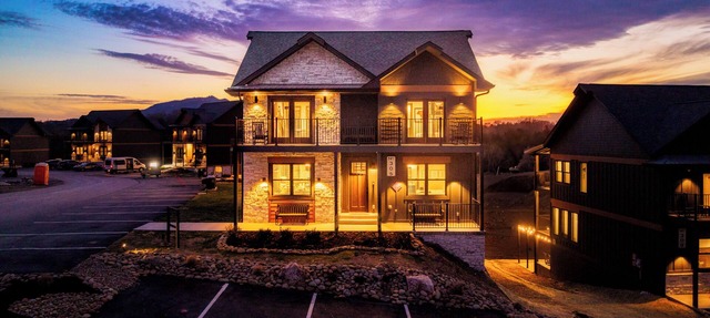 Smith Creek Reserve Luxury Cabins