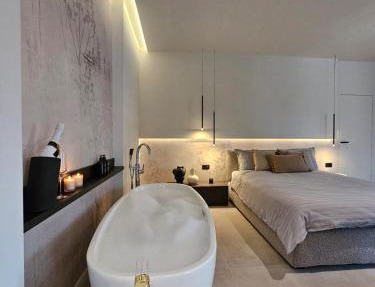 Sobe Six On 7 - Luxury Apartments & Rooms