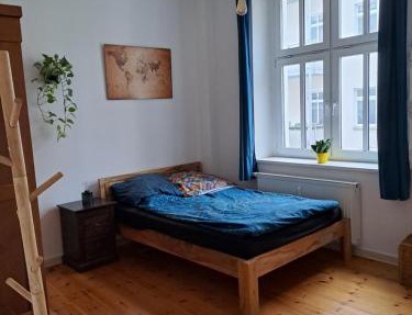 Sonnige und ruhige Altbauwohnung in Friedrichshain