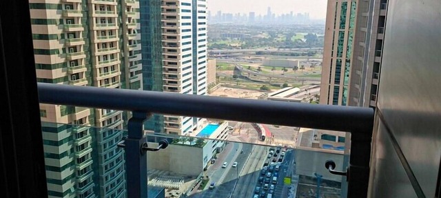 Spacious 2 bedroom Apt Near Marina Tram