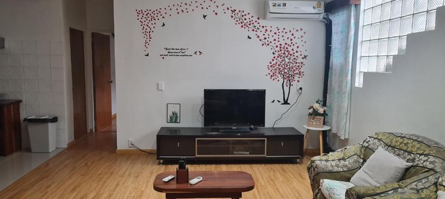 Spacious 3 BRM Apartment