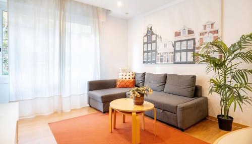 Spacious apartment in Sant Gervasi