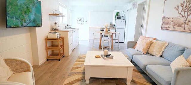 Spacious, bright & central home with all amenities