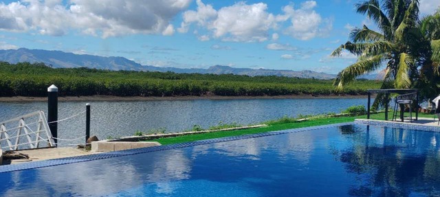 Spacious Oceanview Villa – 7BedRooms, Private Pool, Near Nadi Airport