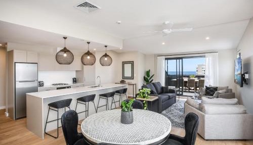 Spacious Penthouse Fabulous Harbour & Ocean Views