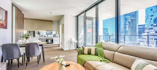 StayAU Leisure 2BR Modern CBD Apt