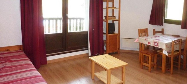 Studio idolâtrable aux Orres pour 4, accès pistes, balcon - FR-1-322-132