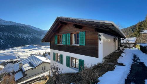 Sunny Appartement with a beautiful view in Alvaneu Dorf