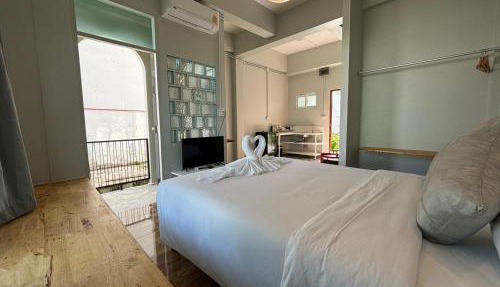 T terrest Residence