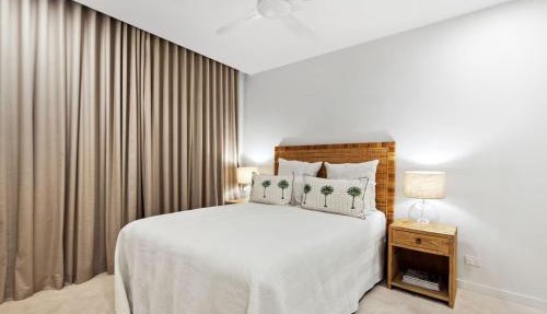 THE COSMOPOLITAN COTTON TREE Unit 10207 Cotton Tree