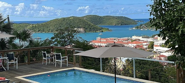 The Green Iguana Hotel
