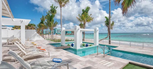 The Luxury Villa