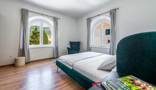Tin Apartment