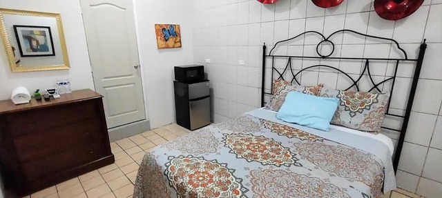 Tres Migueles, habitación Anngel, cerca de la marina, zona turistica y playa