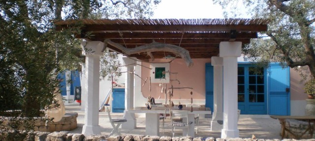 Trullo speciale vicino al mare