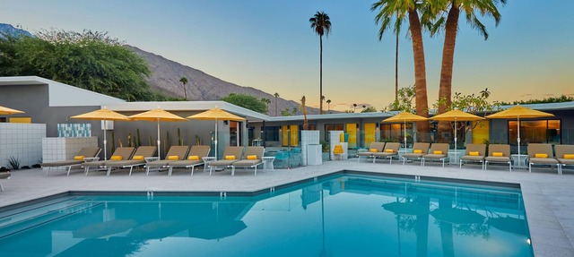 Twin Palms Resort - A Gay Men's Resort
