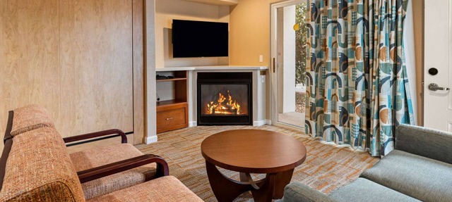 Two 2BR Condos Near Coachella/Stagecoach + Pool