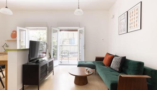 Unique Diznegoff by TLV2RENT