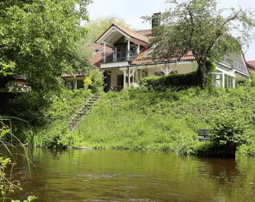 Unique Luxury Villa 22 min to Munich 290m2 Pool Sauna
