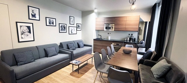 Urban Flat 78 - Beautiful 3 Bedroom in Le Marais