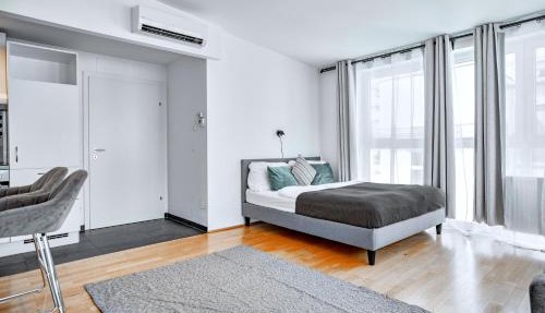 Viennas Mariahilfer Mile - Terrace Hideaway